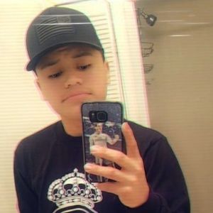 Meet your Posher, Davis